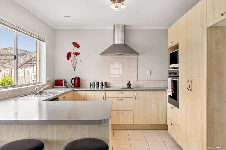 32 Ploughmans Avenue Pukekohe_5