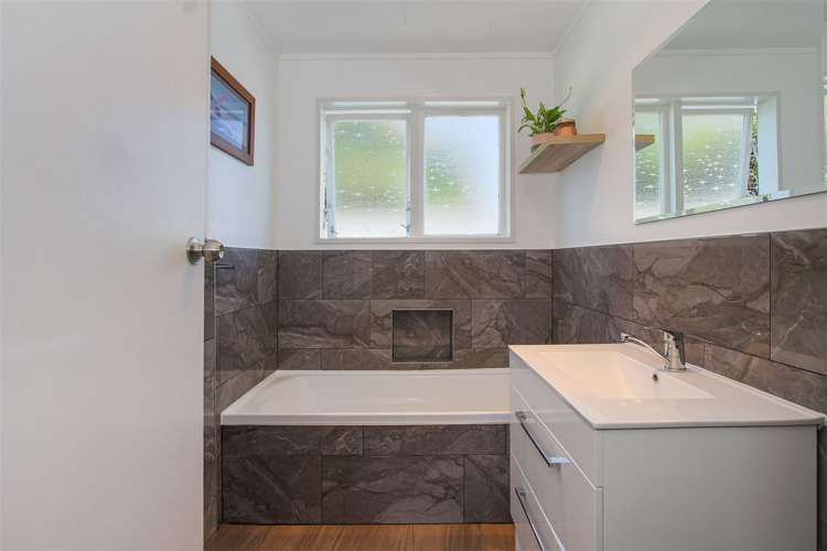 11 Taihiki Road Clarks Beach_13