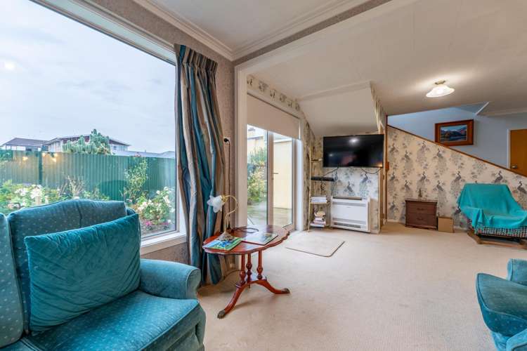 2/32 Evans Street_3