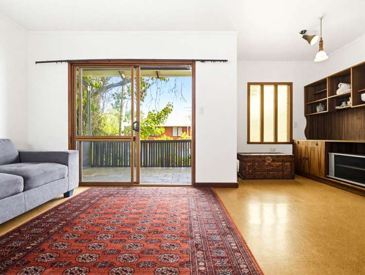 11B Lloyd Avenue Mount Albert_4