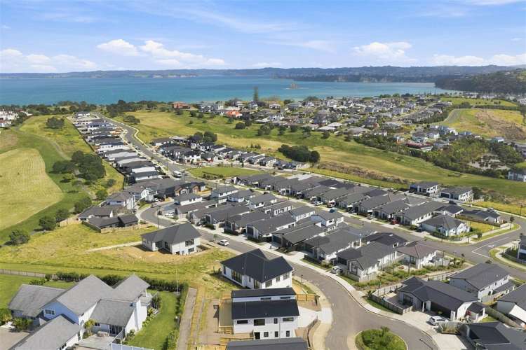 20 Whale Bay Rise_0