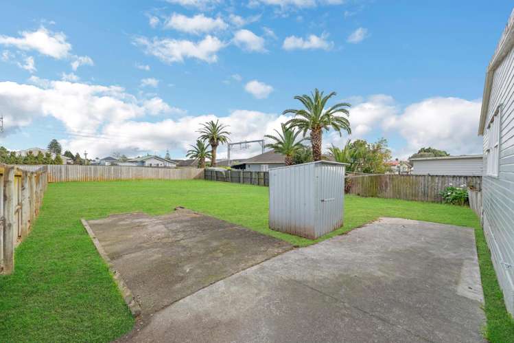76 Cambridge Terrace Papatoetoe_24