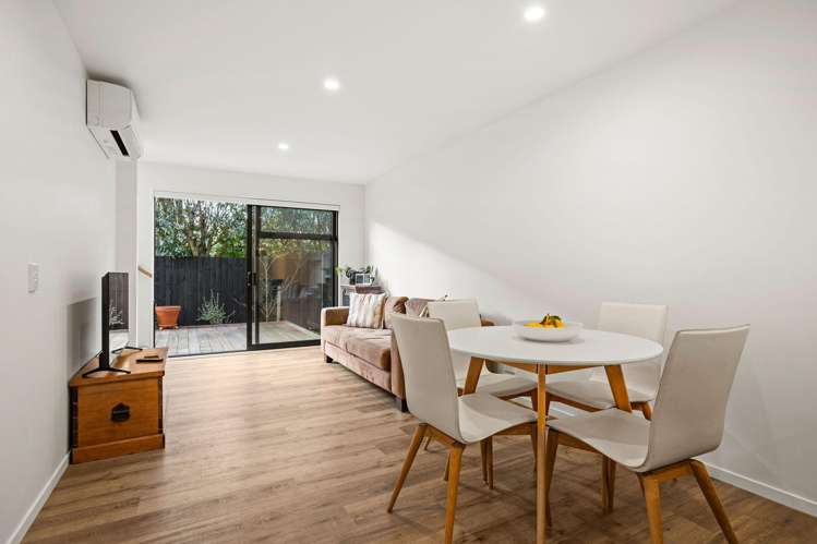 2/21 Mersey Street_3
