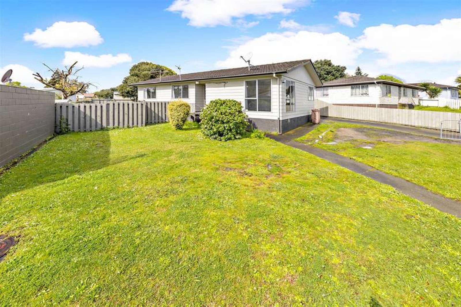 342 Roscommon Road Clendon Park_0