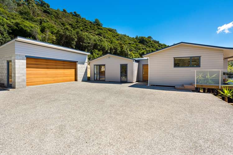 13a Beach Place Havelock_1