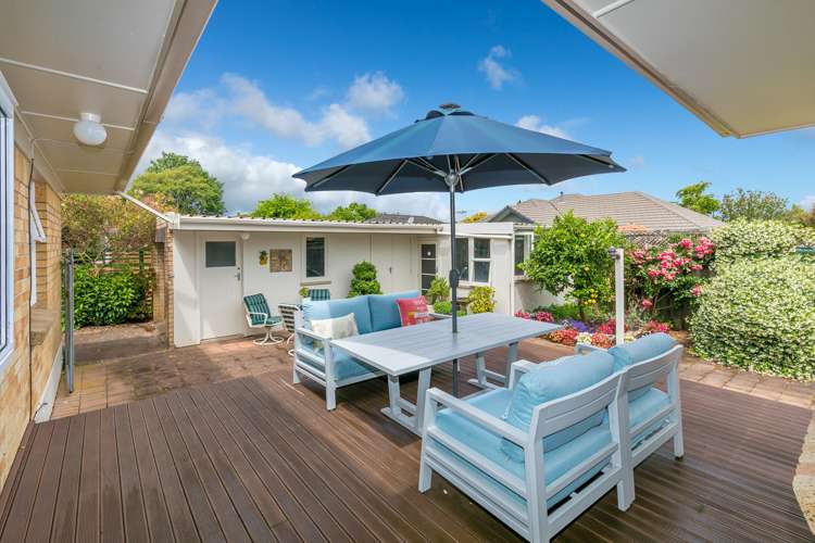 12 Scott Avenue Hamilton East_19