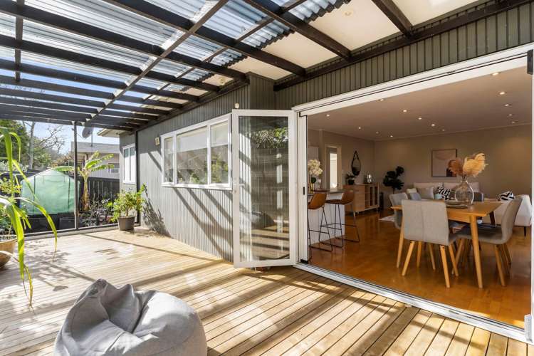 52 Meadowvale Avenue Forrest Hill_9