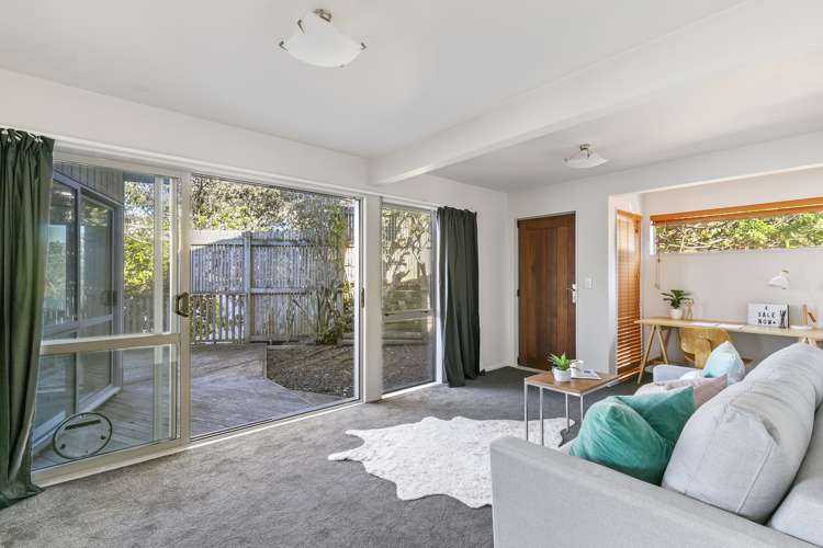 24 Signallers Grove Strathmore Park_11