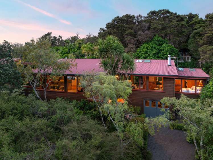 68-70 Matakatia Parade Matakatia_15