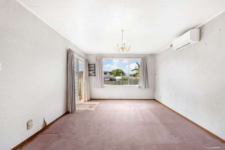 1/5 Astral Place Clover Park_11