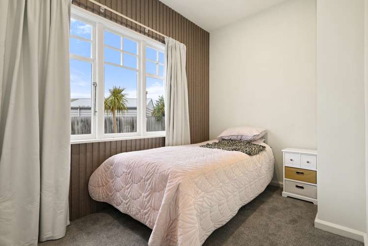 171 Breezes Road Aranui_13