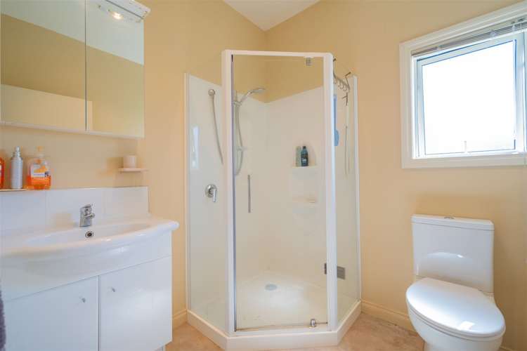 25 Muriwai Drive Manapouri_16