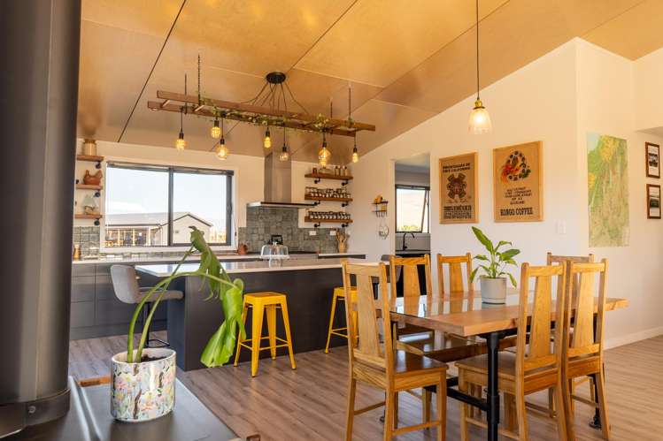 1 Tussock Crescent Twizel_7