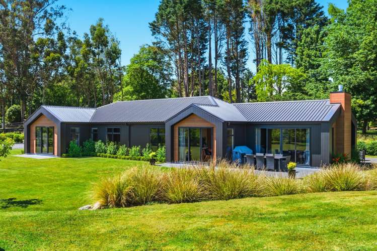 139 Mapara Road Acacia Bay_33