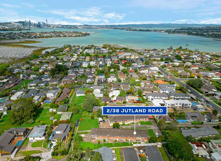 2/38 Jutland Road Hauraki_12