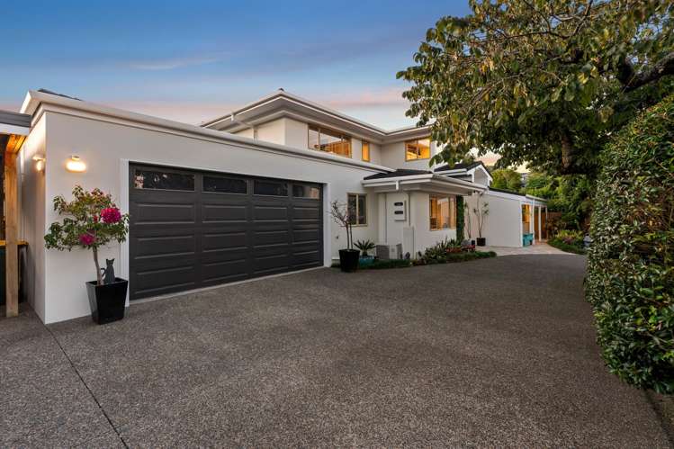 484 Beach Road Murrays Bay_27