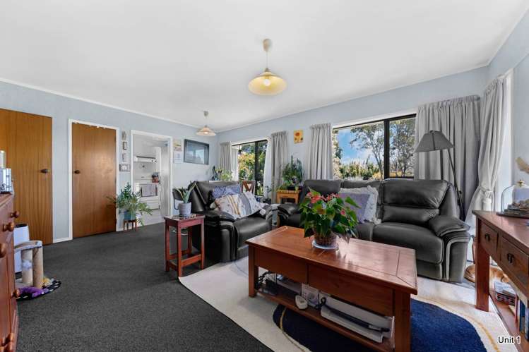 1 & 2/15 Cezanne Place New Lynn_16