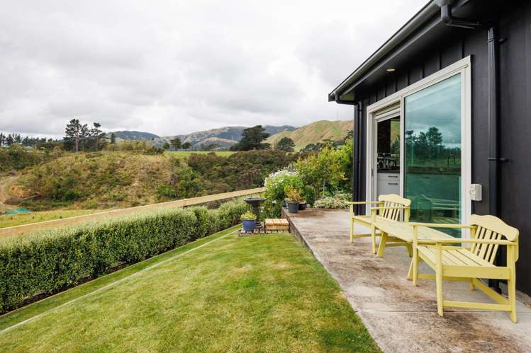 165 Albert Road Tokomaru_52