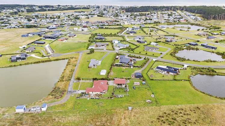 25 Carex Grove Foxton Beach_3