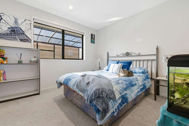 132 Puhirake Crescent Pyes Pa_13