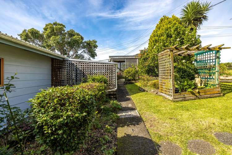 35 Pacific Parade Surfdale_17