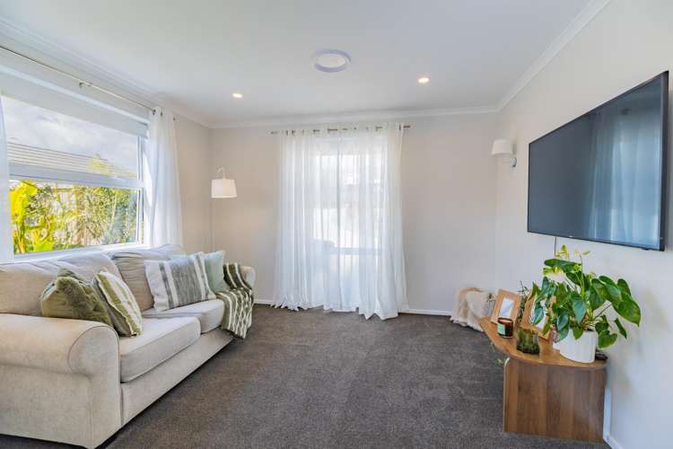 27 Te Otinga Place Pyes Pa_12