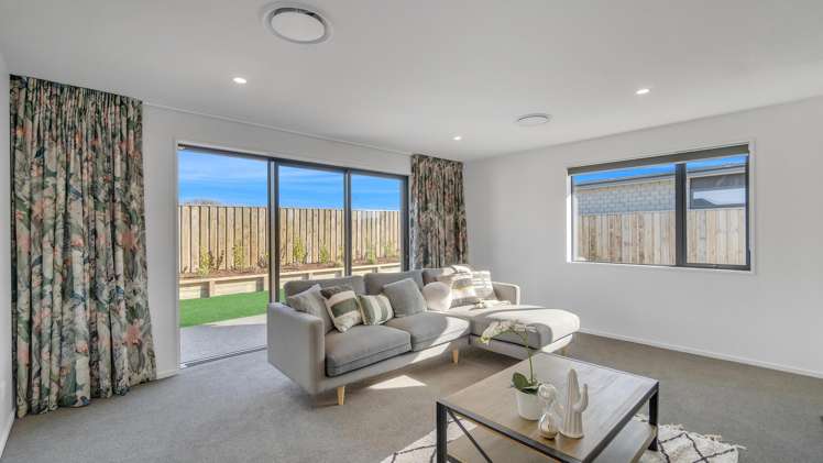 14 Greig Crescent Amberley_5