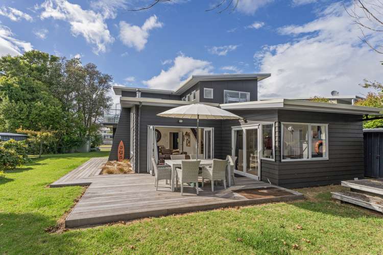 17 Morcom Drive Cooks Beach_16