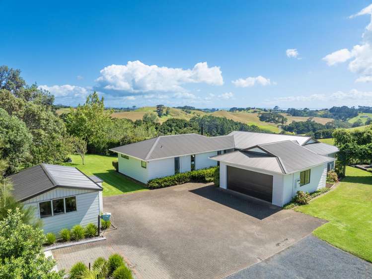 1124 Awhitu Road Waiuku_1