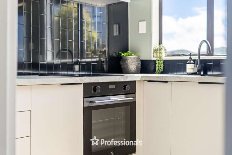 25a Outram Grove Kelson_8