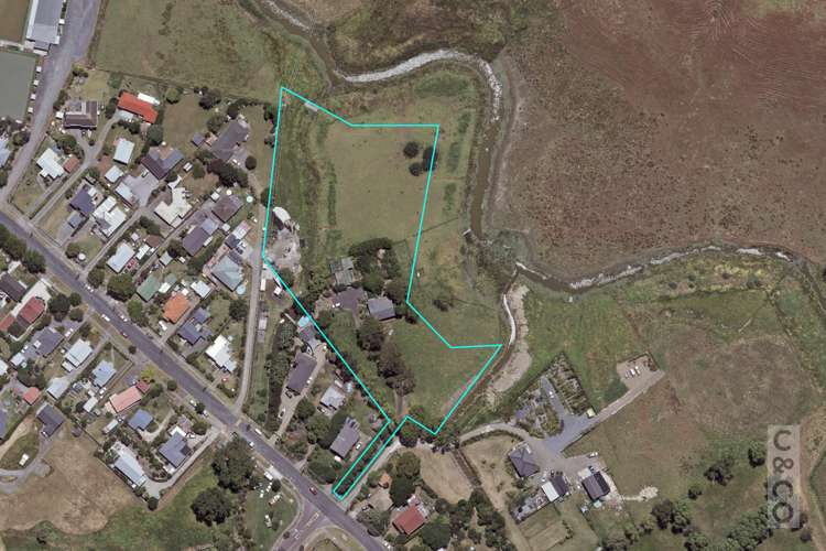 76 Awaroa Road Helensville_47