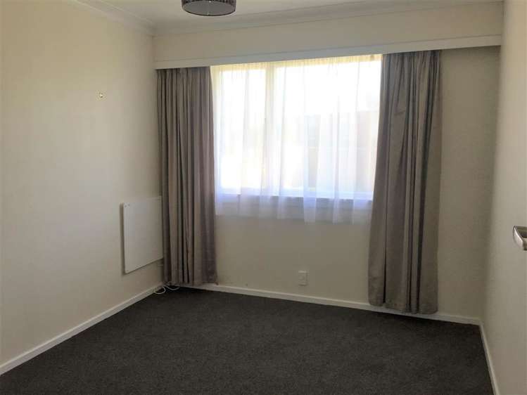 64 Edinburgh Crescent Waikiwi_5