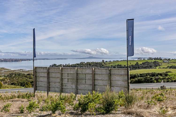 1 Maea Rise Beachlands_14