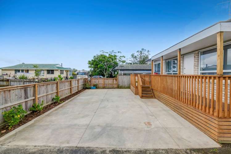 2/33F Springs Road Parakai_20