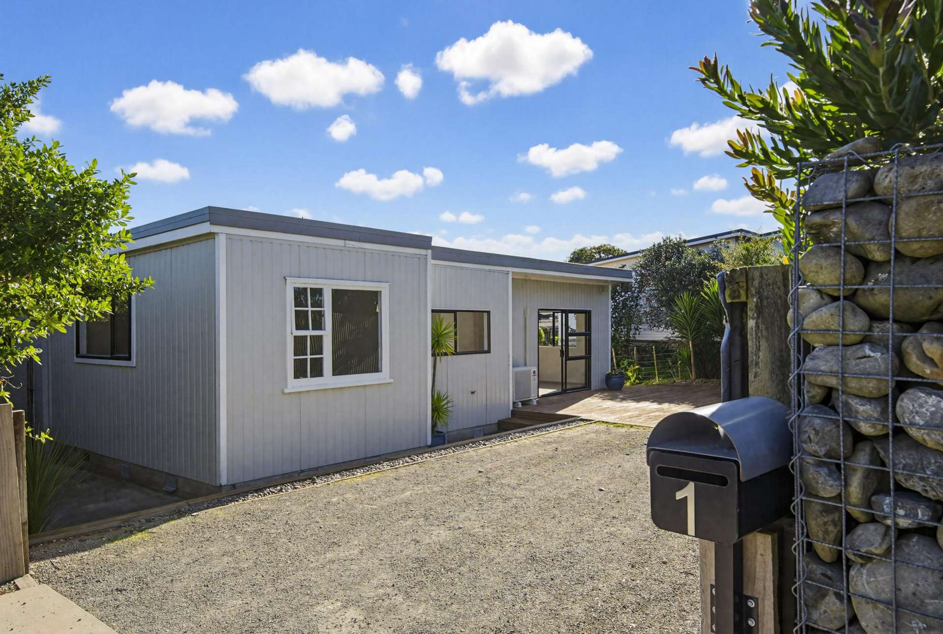 1 Matuhi Street Waikanae_0