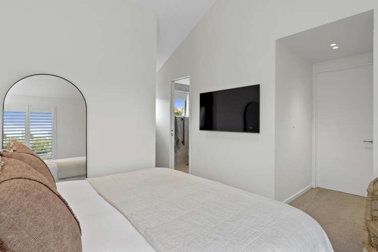 2/105 Tomes Road St Albans_13