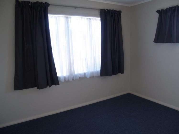 8 Raukawa Street Otaki_14