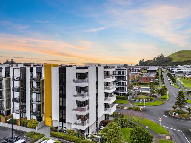 End Apartment with Timeless Appeal