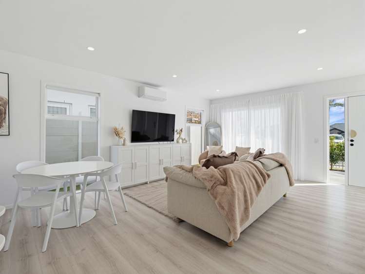 114 Pallida Crescent_3