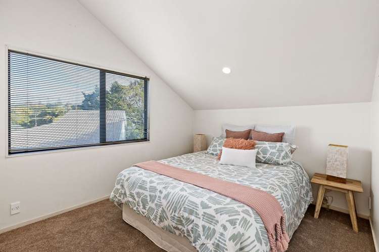 2/62a Lynden Avenue Hillcrest_11