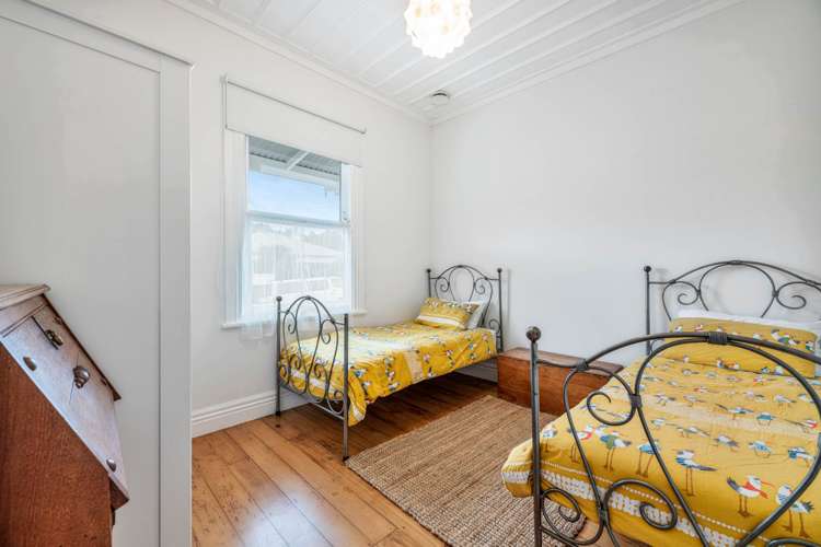 17 Owens Road Devonport_11