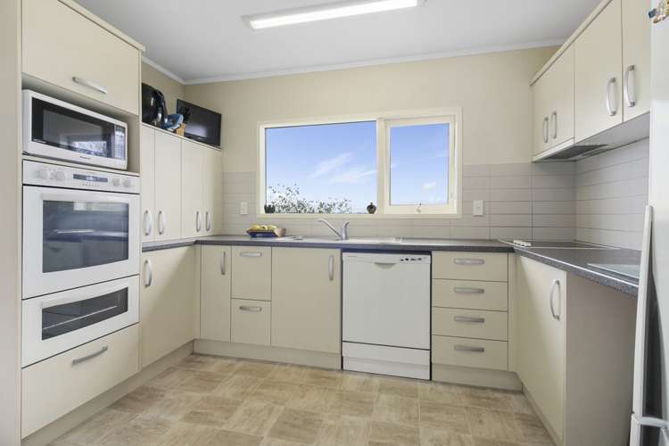 6 Eyre Street Henderson_9