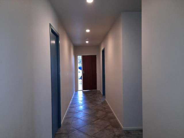 2/2 The Moorings 2765_1