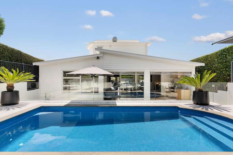 66 Churchill Road Murrays Bay_27