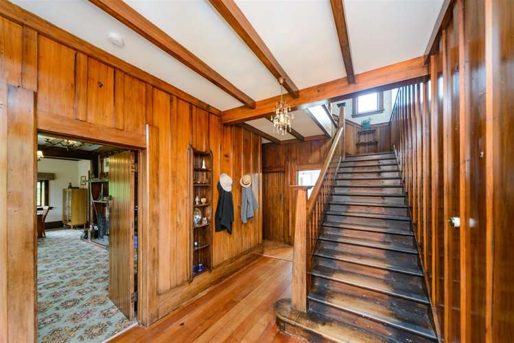 27 High Street Bulls_19