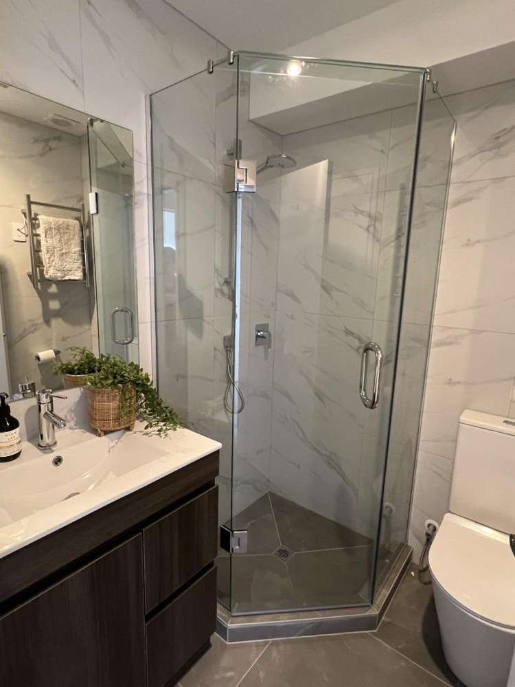 11 Treeline Lane Flat Bush_16