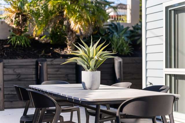 57 Rogan Street Hillsborough_3