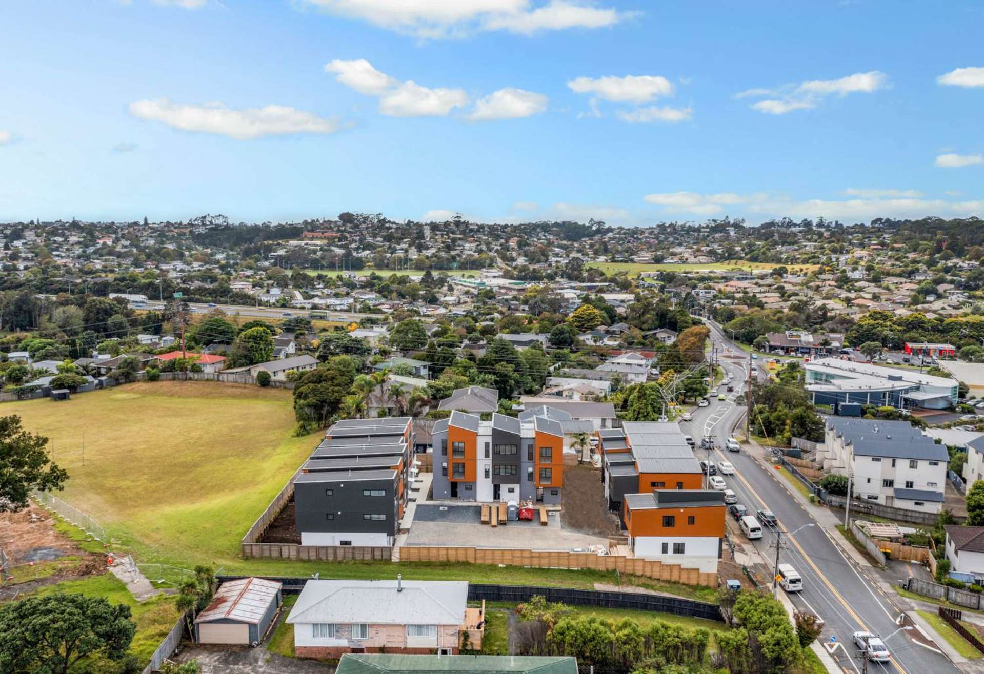 3/200 Sunnynook Road Totara Vale North Shore City Houses for Sale