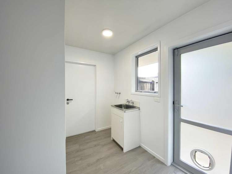 2/66 Middlepark Road Sockburn_14