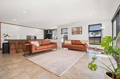 16 Stace Hopper Drive_2